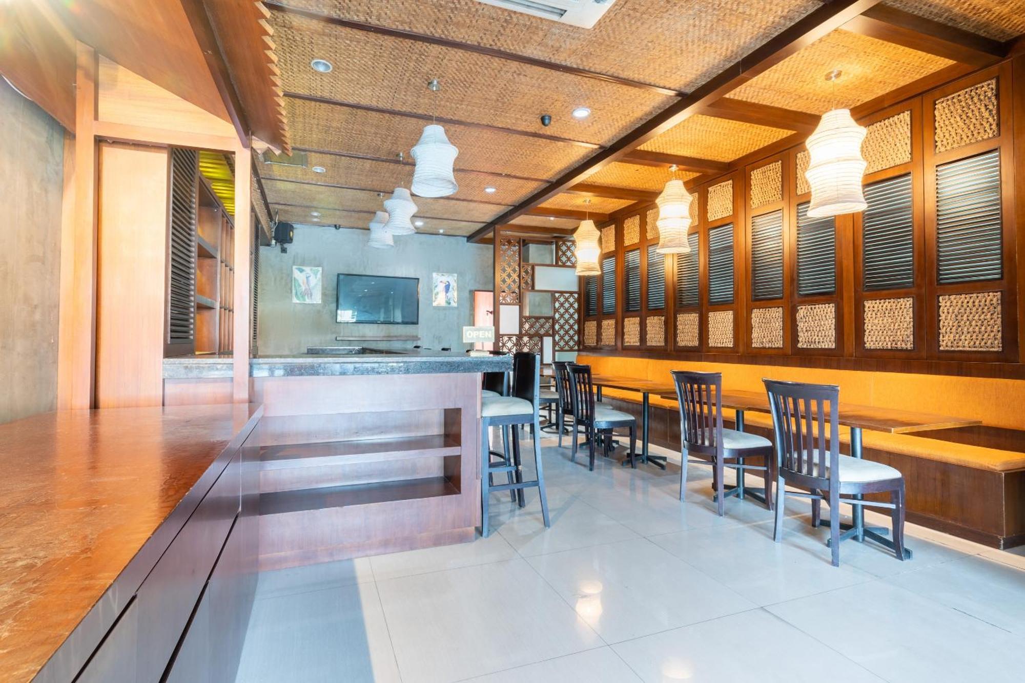 Super Oyo Flagship 91863 Metro House 호텔 수라바야 외부 사진